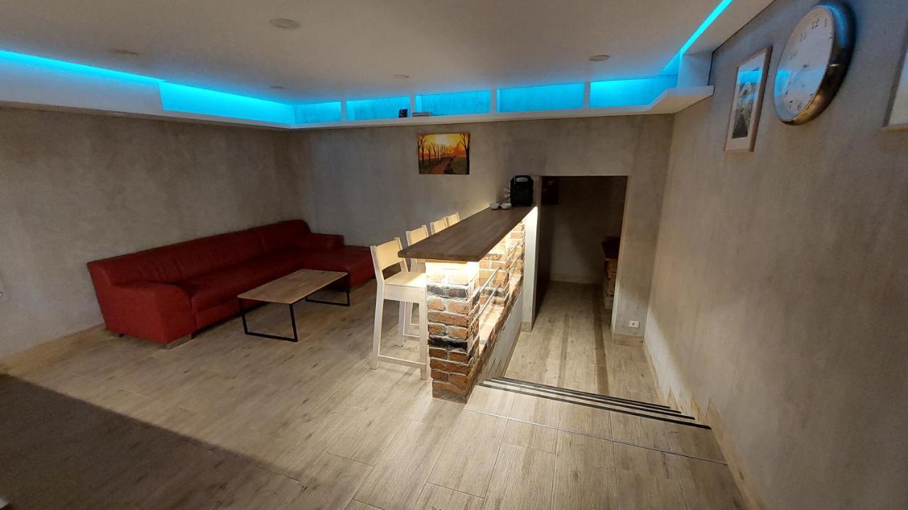Fun And Chill Patalpu Ir Pirties Nuoma Apartment Vilnius Exterior photo